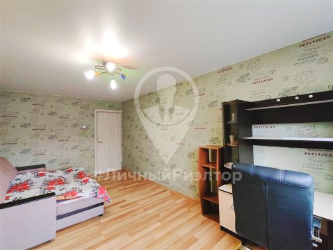 2-к квартира, 4/5 эт., 47м²