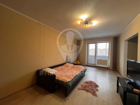 1-к квартира, 6/6 эт., 50м²